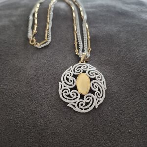 White/Gold Tone Filigree Pendant Necklace -Vintage 1970s